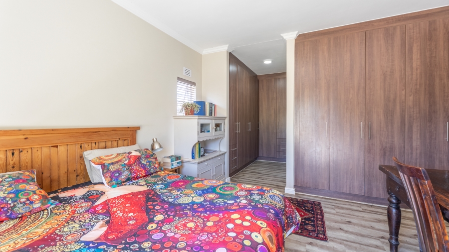 3 Bedroom Property for Sale in Sunningdale Western Cape